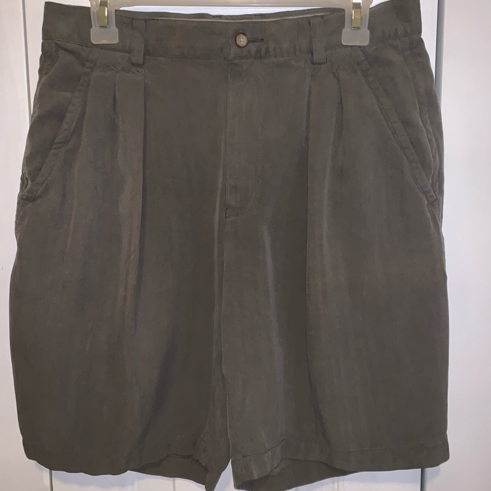 COPY - Tommy Bahama Pleated Relaxed shorts